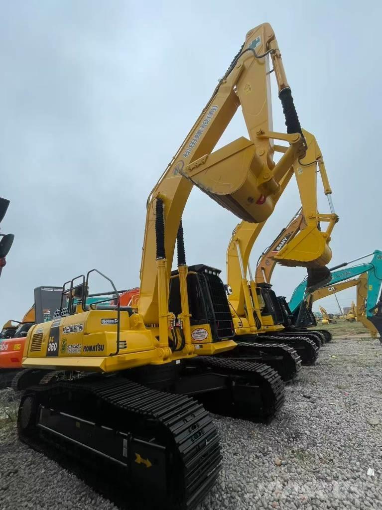 Komatsu 360 Excavatoare pe șenile
