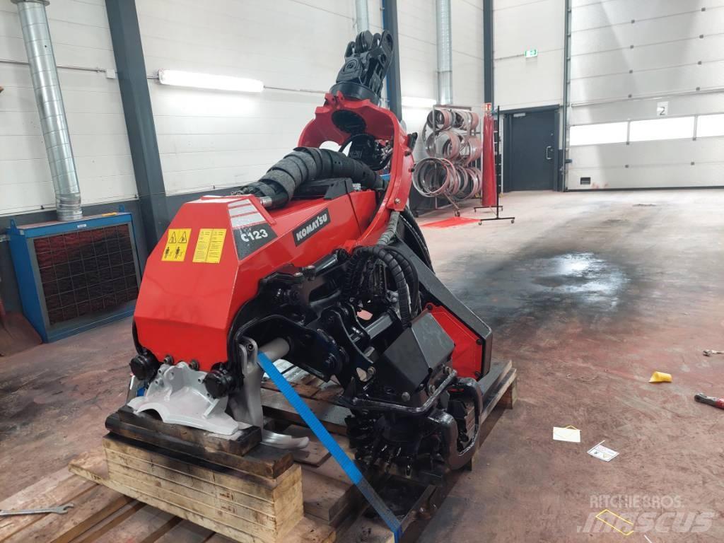 Komatsu C123 Capete pentru culegatoare