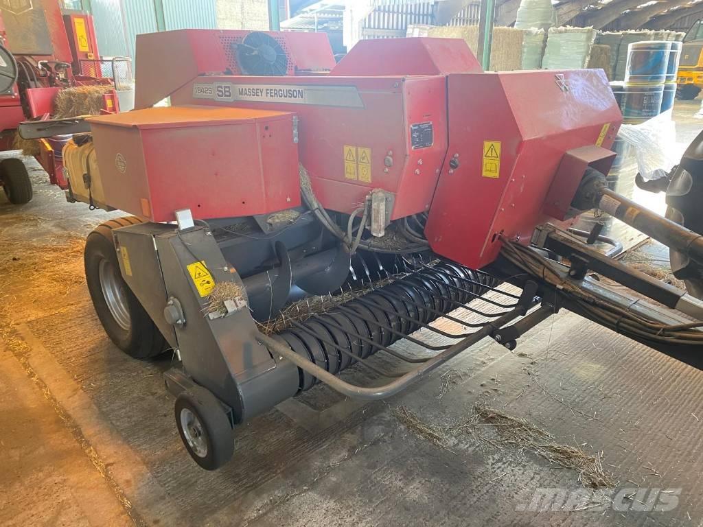 Massey Ferguson 1842 Baler dreptunghiular