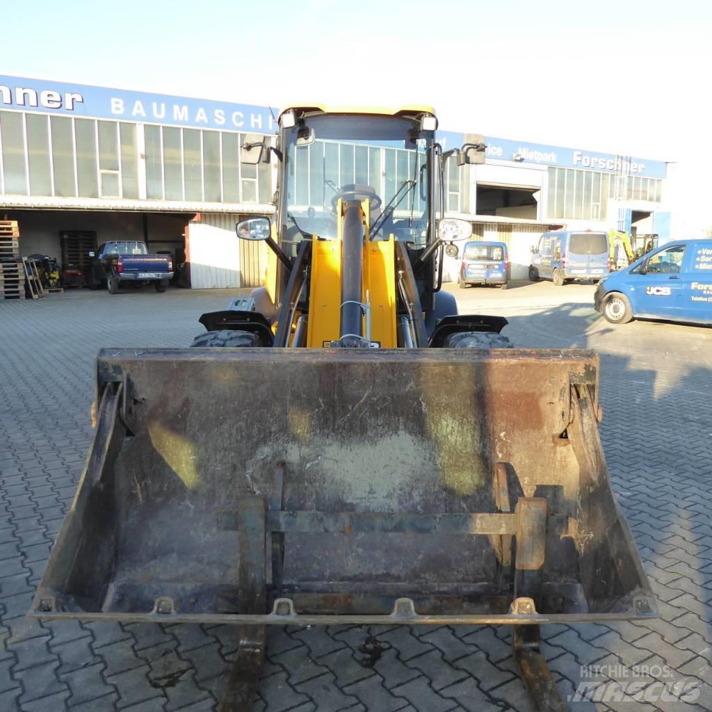JCB 409 SV Incarcator pe pneuri