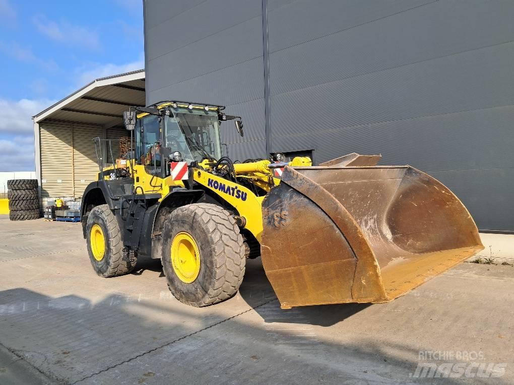 Komatsu WA380-8E0 Incarcator pe pneuri