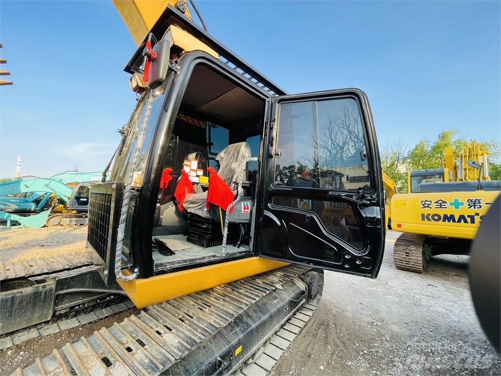 CAT 320d2l Excavatoare pe șenile
