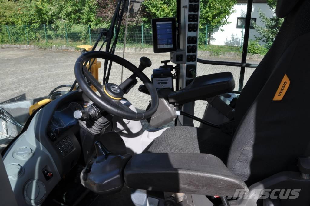 Volvo L90H Long Boom Incarcator pe pneuri