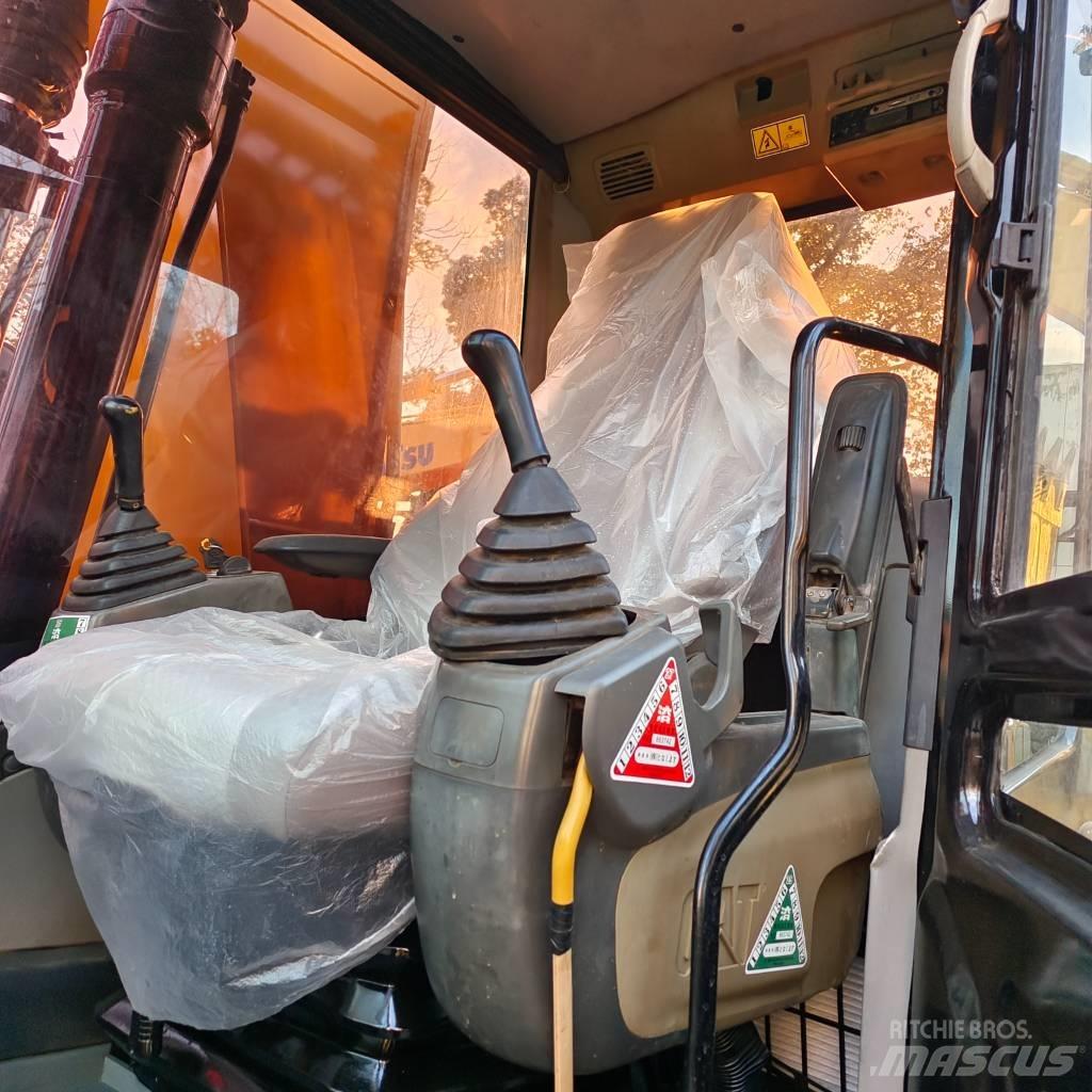 CAT 320 D Excavatoare pe șenile

