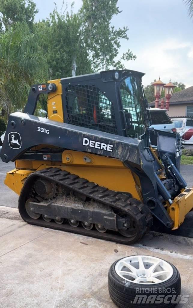 John Deere 331G Mini incarcator