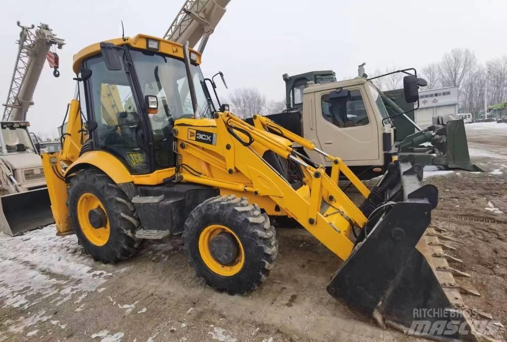 JCB 3CX Buldoexcavatoare
