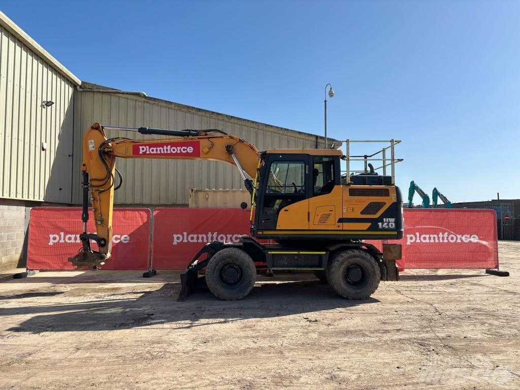 Hyundai HW140 Excavatoare cu roti