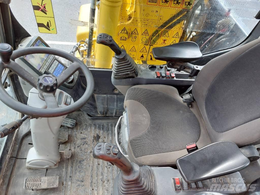Komatsu PW148-11 Excavatoare cu roti