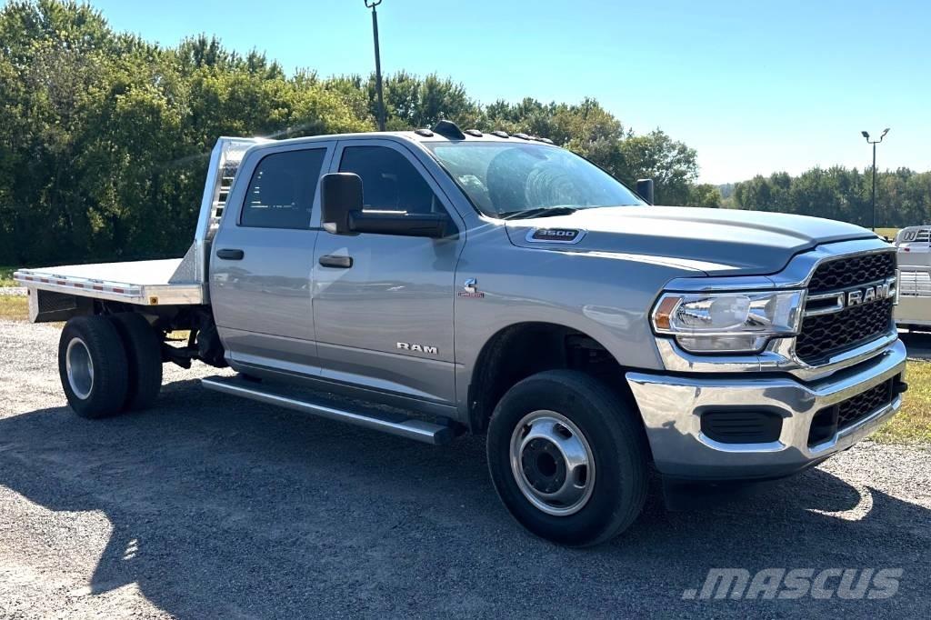 RAM 3500 TRADESMAN Camioane platforma/prelata