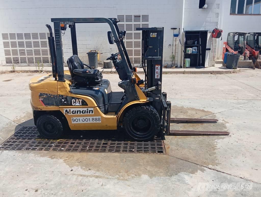 CAT DP 30 NT Stivuitor diesel