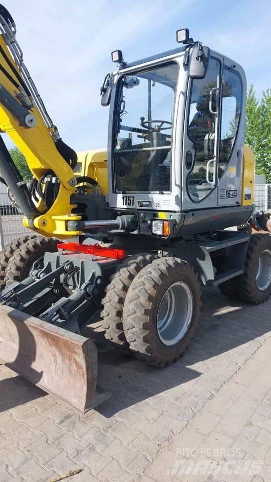 Wacker Neuson EW 100 Excavatoare cu roti