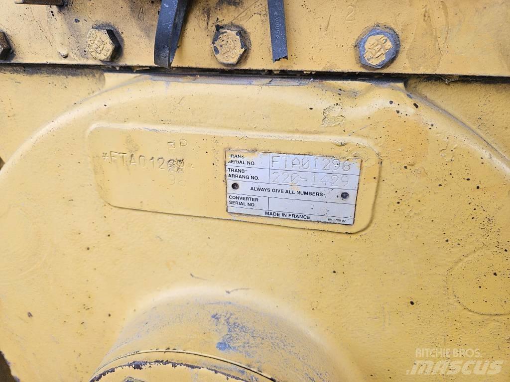 CAT D 6 T XL Buldozere pe senile