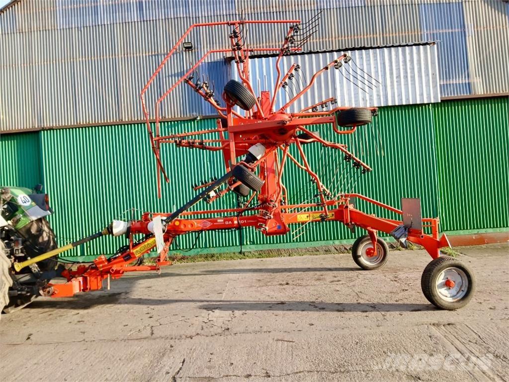 Kuhn GA 6501 Utilaj de răvăşit fân