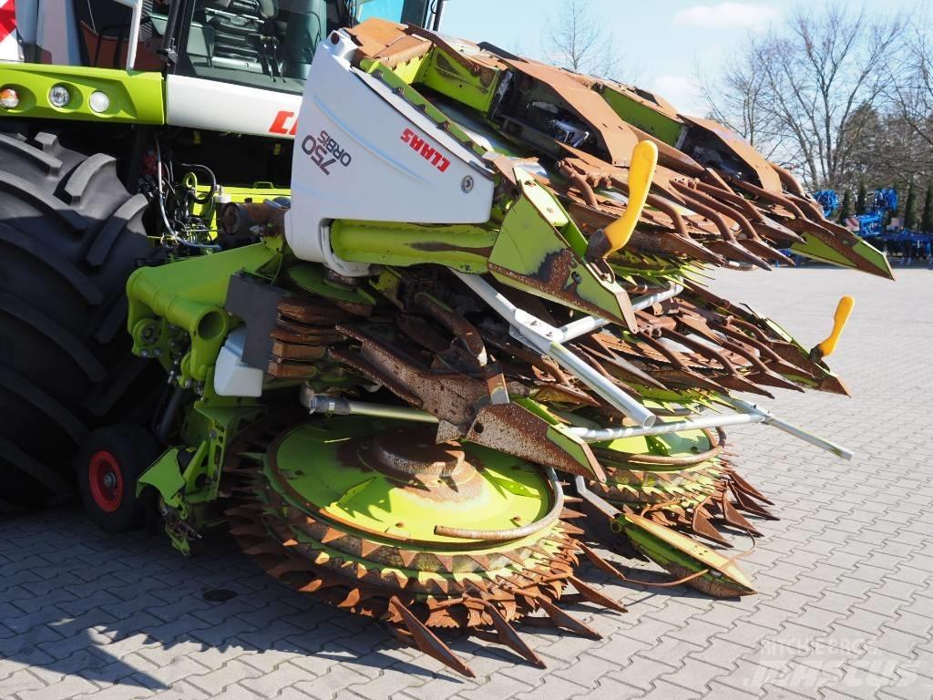 CLAAS Orbis 750 Alte echipamente pentru nutret