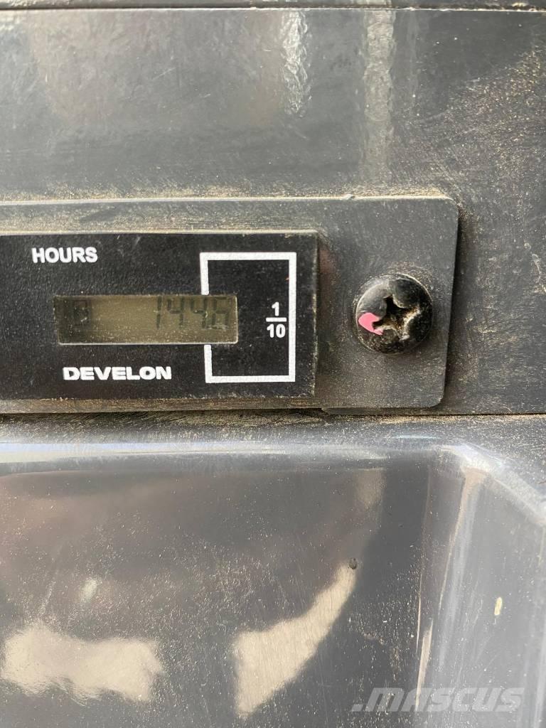 Develon DX 27 Z-7 Mini excavatoare < 7t