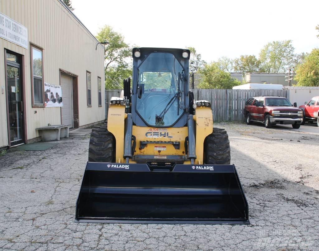 Gehl V 400 Mini incarcator