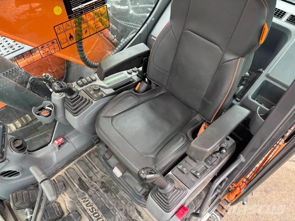Doosan DX140LC-7 Excavatoare pe șenile
