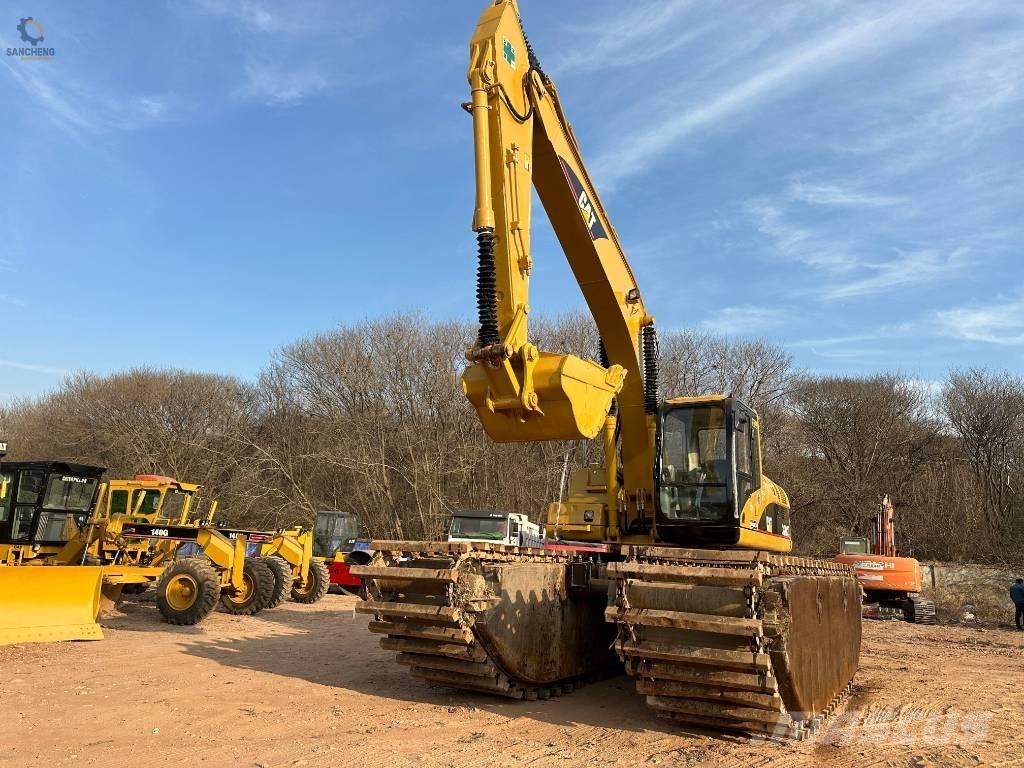 CAT 320CL Excavator amfibiu