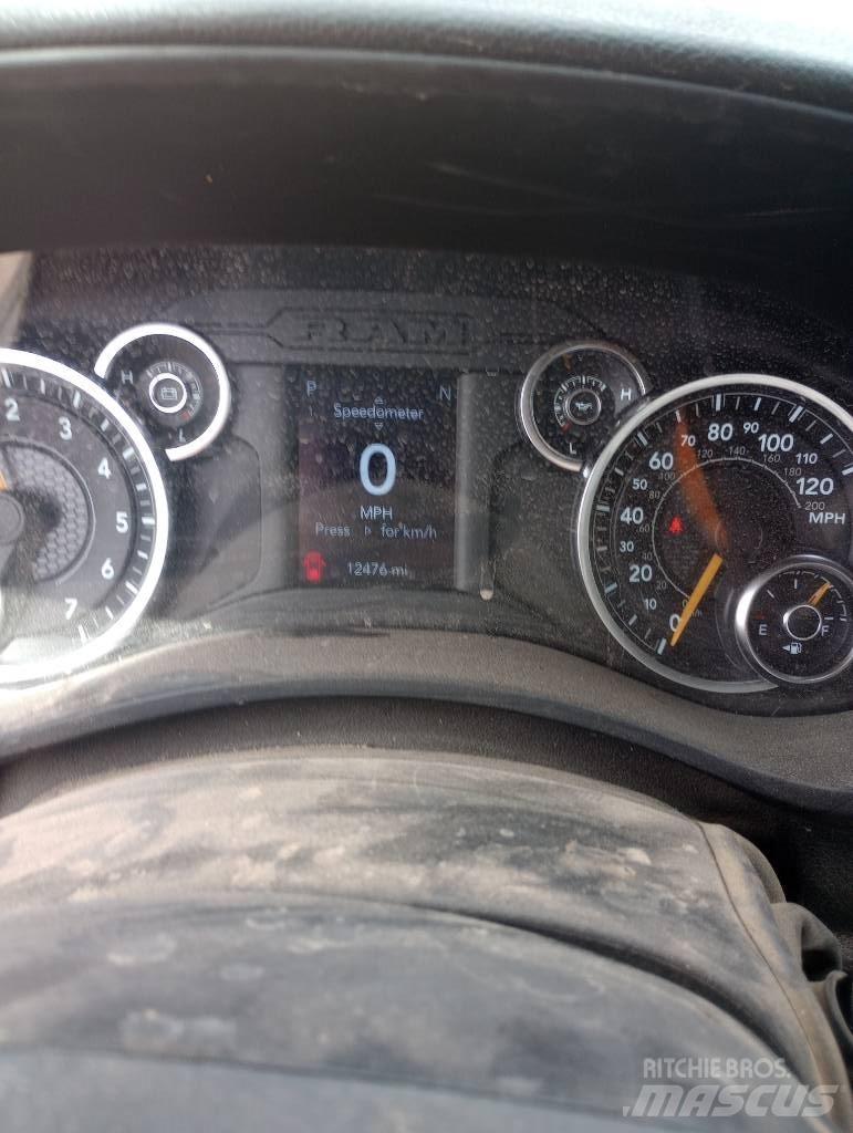 RAM 5500 Camioane platforma/prelata