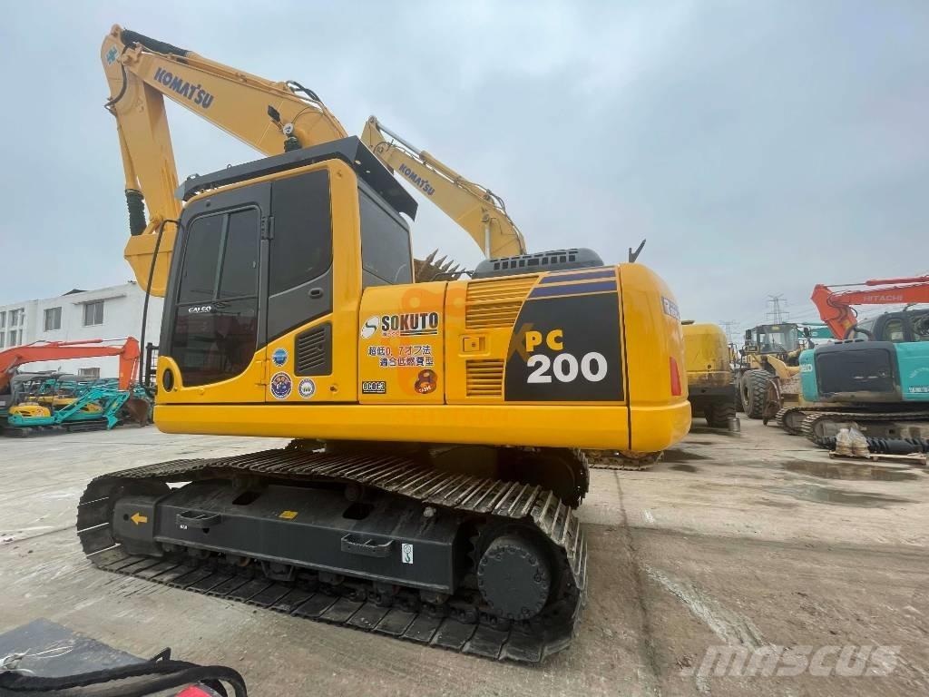 Komatsu PC 200-8 Excavatoare pe șenile
