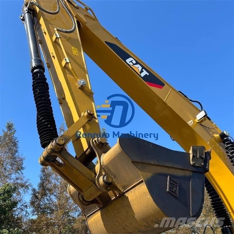 CAT 323D2 Excavatoare pe șenile
