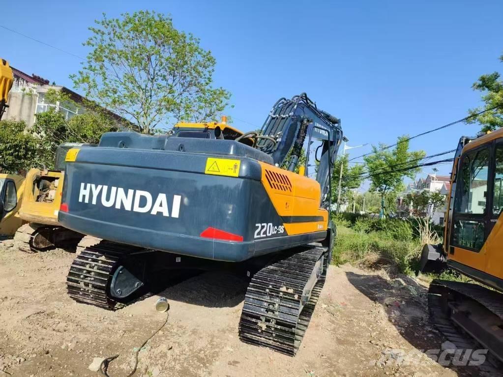 Hyundai 220lc-9s Excavatoare 7t - 12t