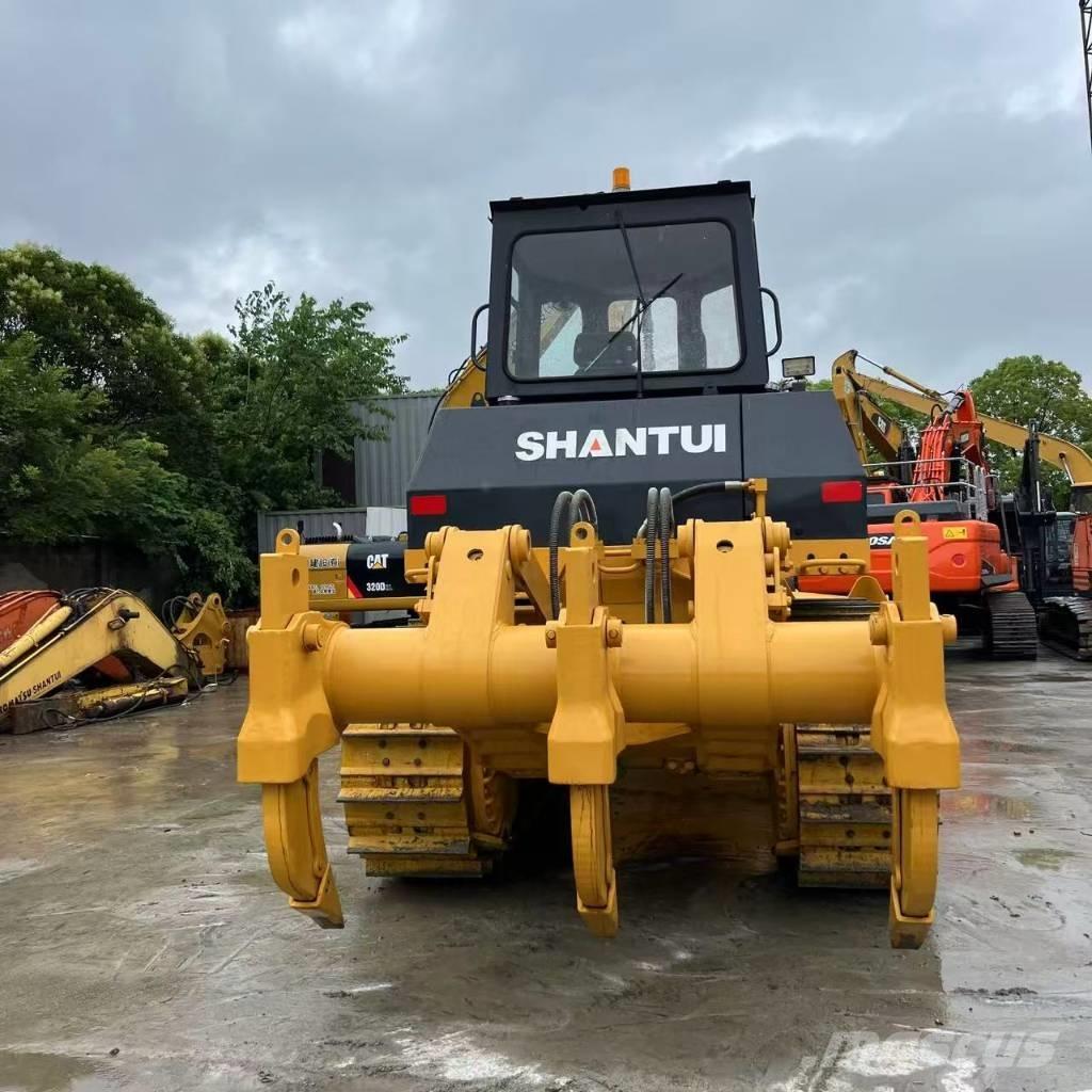Shantui SD 22 Buldozere pe senile