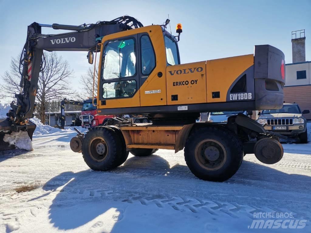 Volvo EW 180 B Excavatoare cu roti