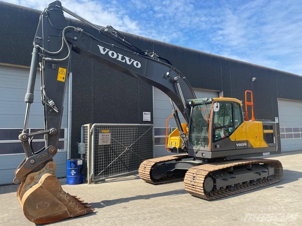 Volvo EC220E Excavatoare pe șenile
