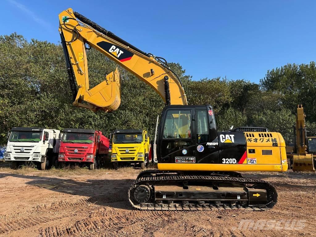 CAT 320DL Excavatoare pe șenile
