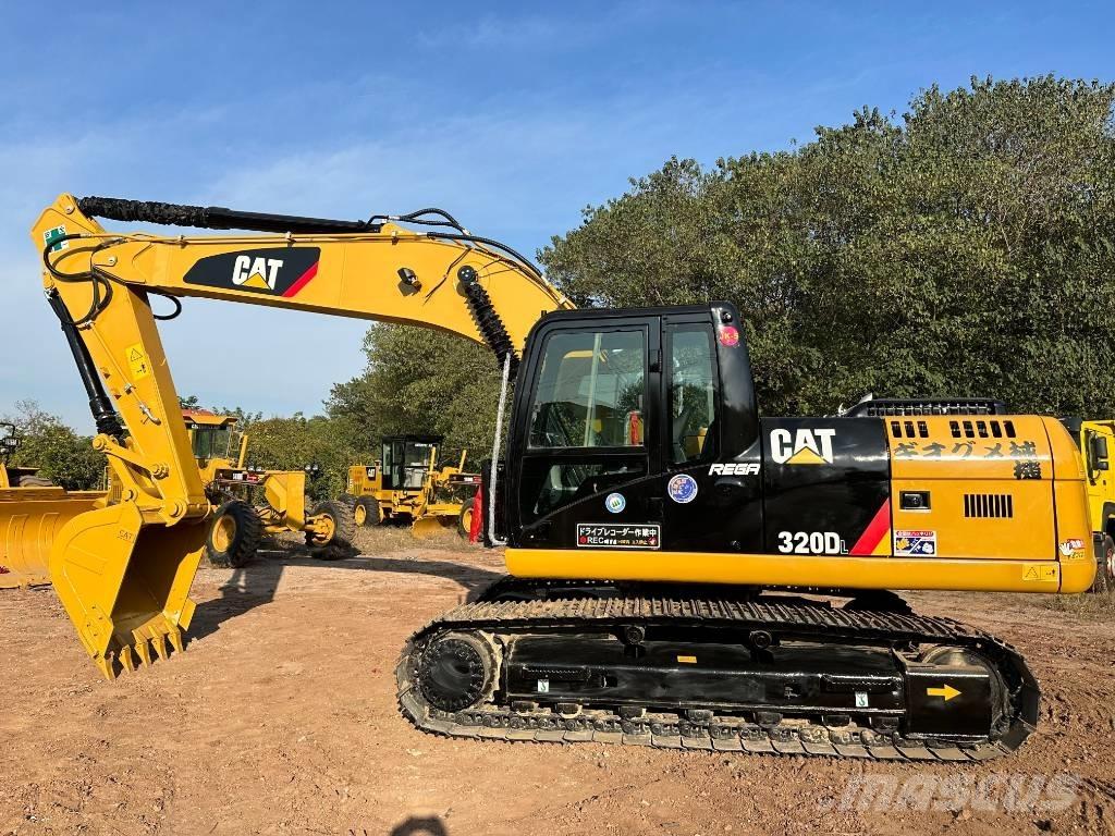 CAT 320DL Excavatoare pe șenile
