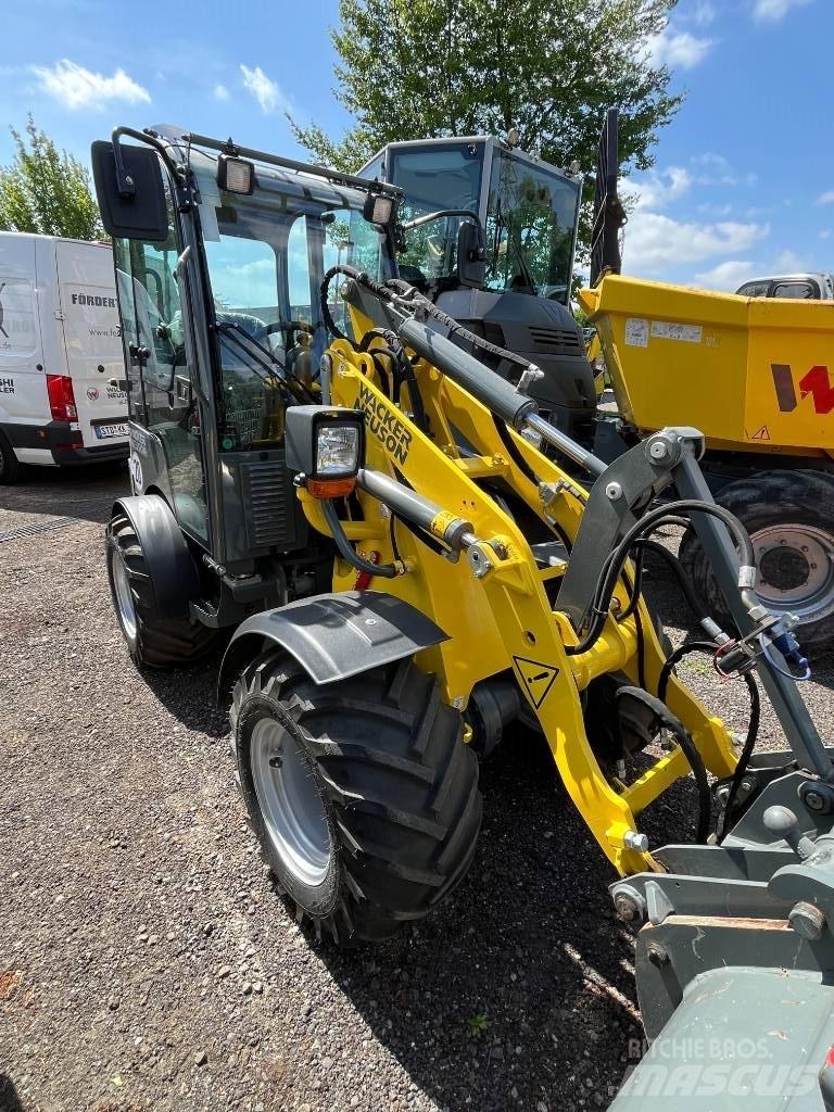 Wacker Neuson WL 25 Incarcator pe pneuri