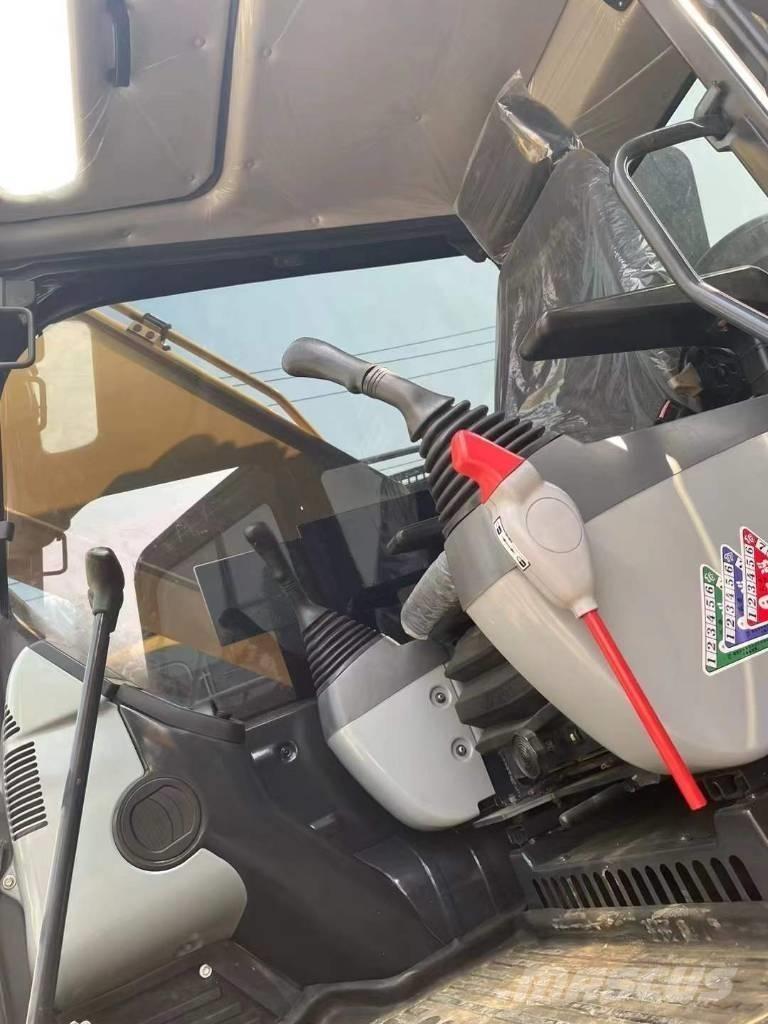 Komatsu PC 200 8N Excavatoare pe șenile
