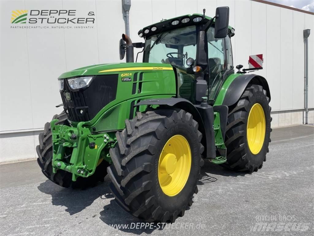John Deere 6250R Tractoare