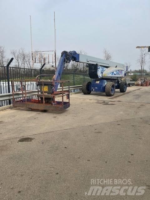 JLG 1250 AJP Nacele cu brat articulat