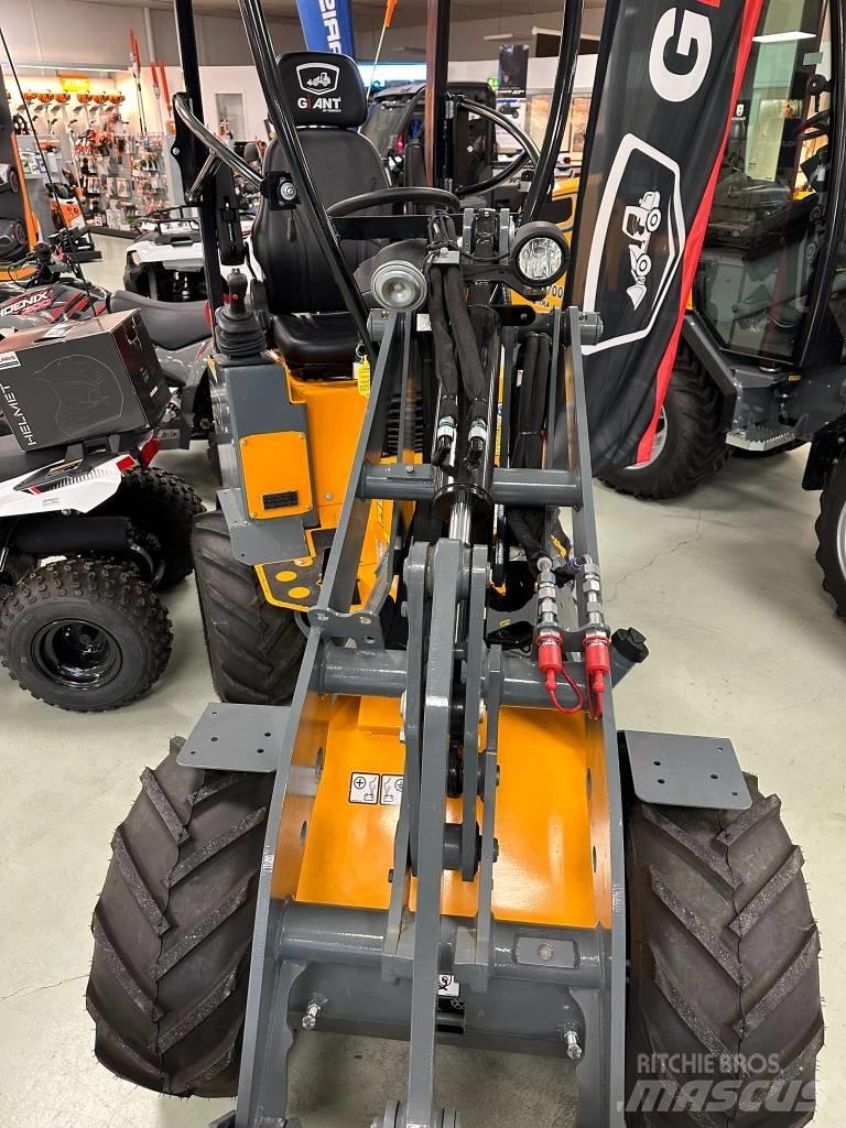 GiANT 1200 Mini incarcator