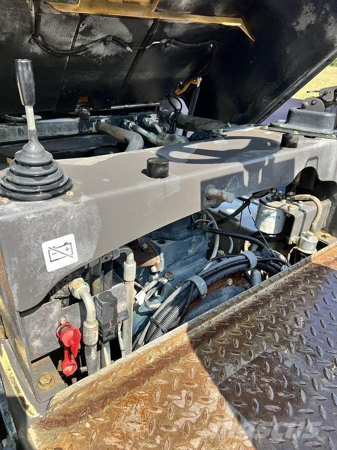 Mecalac TA3H Minitractor de teren
