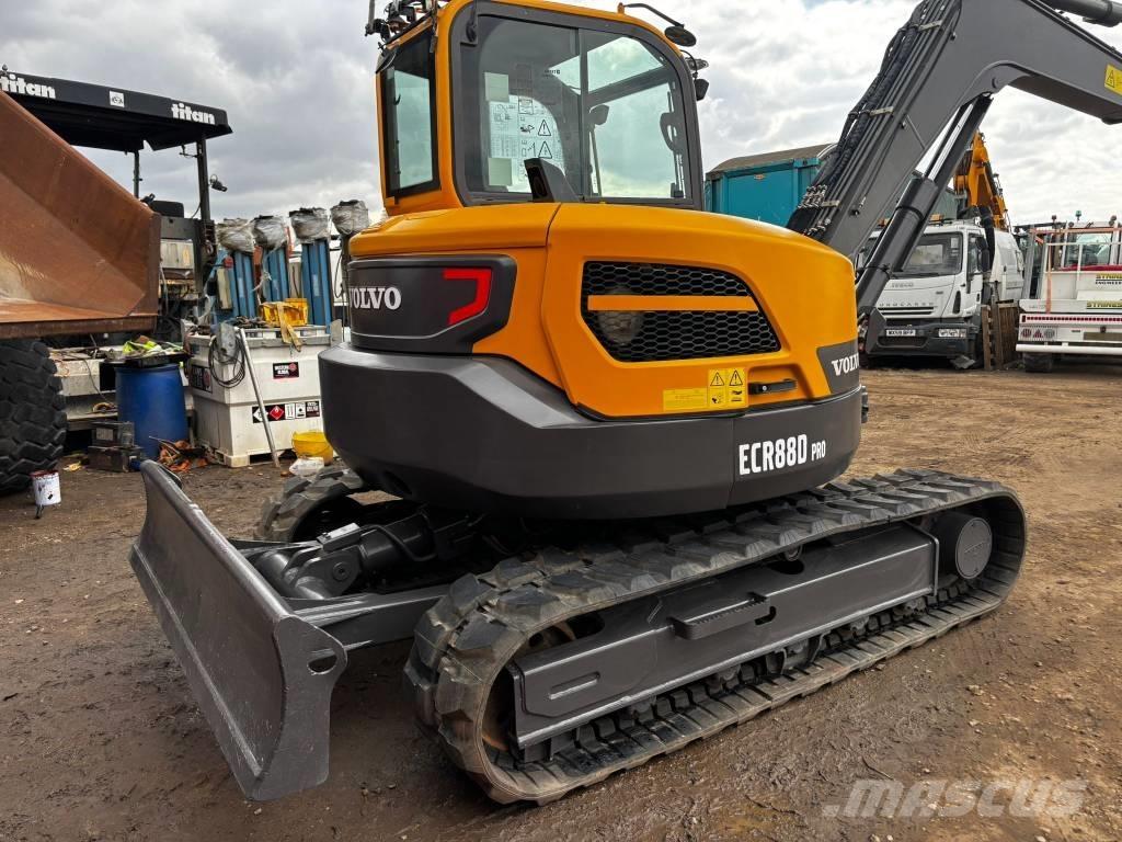 Volvo ECR 88 D Excavatoare 7t - 12t