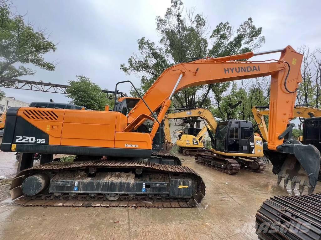 Hyundai 220LC-9S Excavatoare pe șenile
