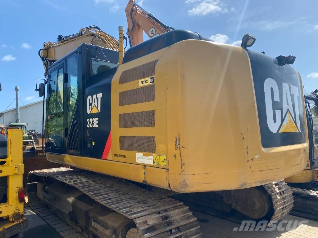 CAT 323 EL Excavatoare pe șenile
