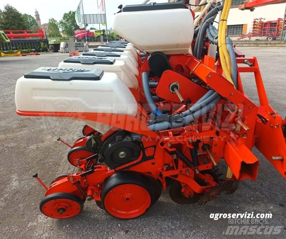 Kuhn maxima  8 F Masini cu insamantare precisa