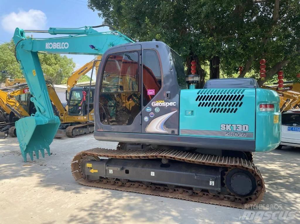 Kobelco SK130-8 Excavatoare 7t - 12t