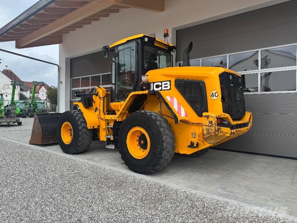 JCB 427 ZX Incarcator pe pneuri