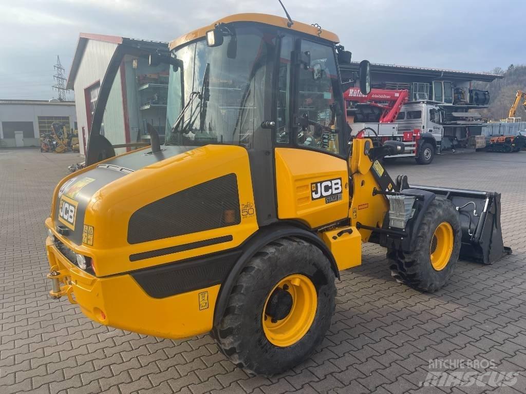 JCB 407 Incarcator pe pneuri