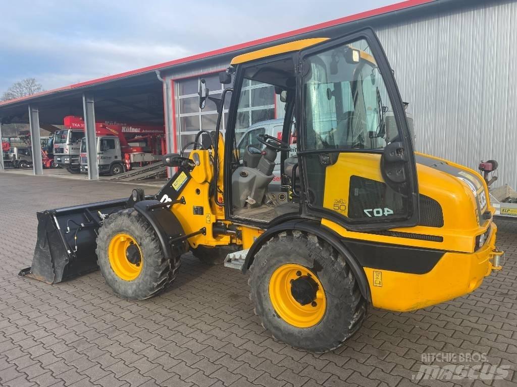JCB 407 Incarcator pe pneuri