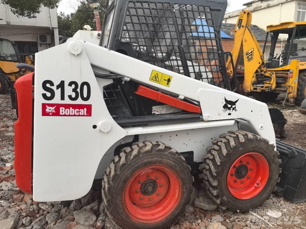 Bobcat S 130 Mini incarcator