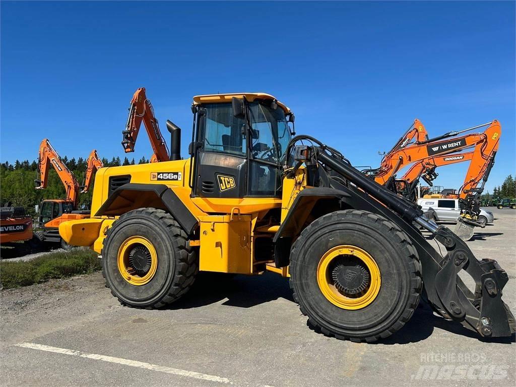 JCB 456ht Incarcator pe pneuri