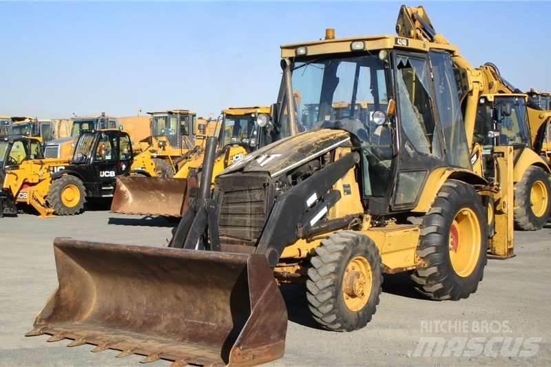 CAT 424D Buldoexcavatoare