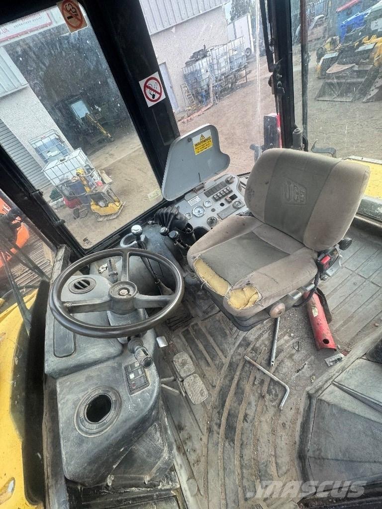 JCB 2 CX Airmaster Incarcator pe pneuri