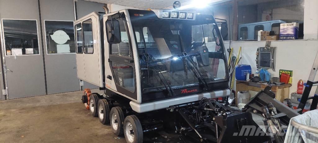 Prinoth Husky Utilaje deszapezire